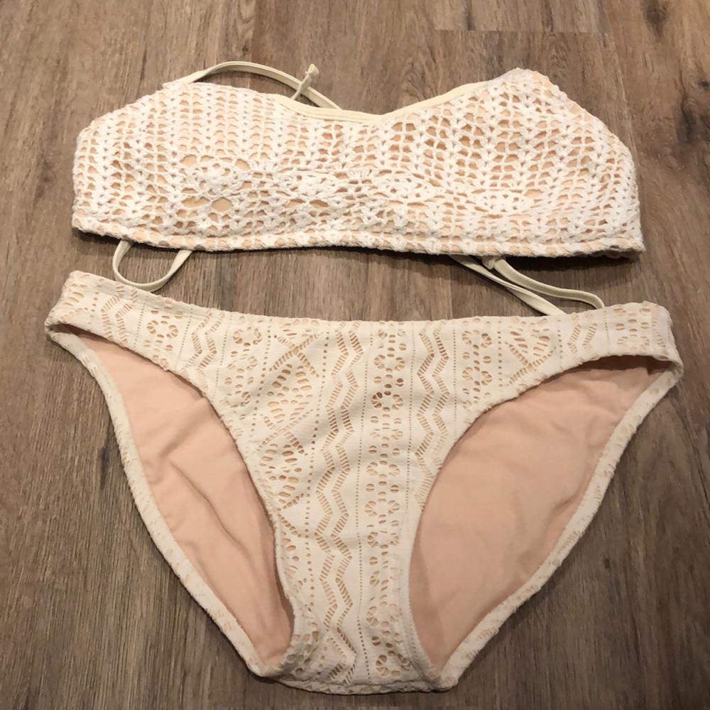 Bathing suit